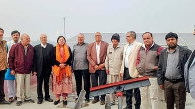 आधी आबादी के आत्म निर्भर हुए बिना विकसित भारत असंभव है #नारीशक्ति #bharat #viral