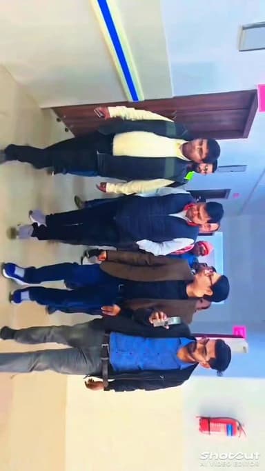 जिलास्तरीय पदाधिकारियों ने बनमा ईटहरी सीएचसी का निरीक्षण करने पहुचे। खबर संकलन के दौरान की लगी फुटेज #banmaithari #sahar...