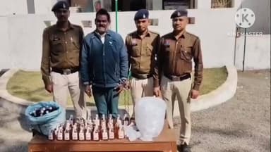 कसडोल: सेमरिया में अवैध शराब बिक्री करते एक आरोपी को कसडोल पुलिस ने किया गिरफ्तार, अंग्रेजी शराब और महुआ शराब की जप्ती