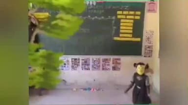 గండ్రేడు ప్రాథమిక పాఠశాల చిన్నారులు సింహం-చిట్టెలుక నృత్య రూపకం