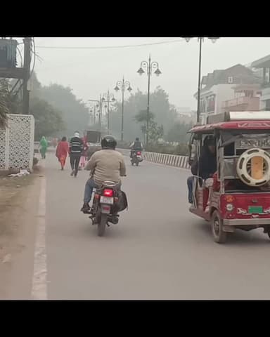 यूपी में घने कोहरे को लेकर इन 20 जिलों में रेड अलर्ट जारी, 15+ जनपद में चलेगी शीतलहर