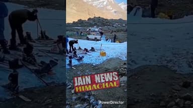 मानली रोहतांग के उस तरफ खोक्सर के समीप का यह वीडियो वायरल है#viral #follow #viralvideo #manali #live