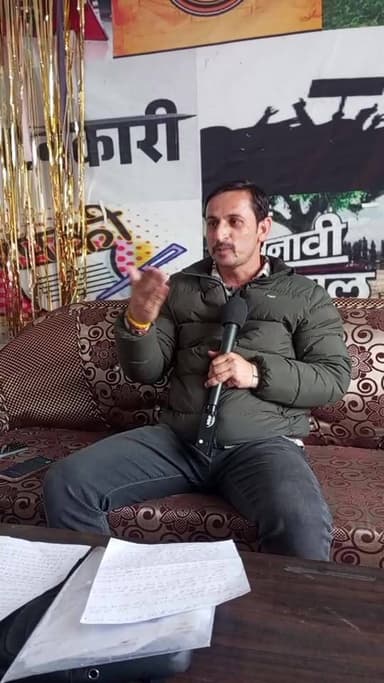 चौपाल: BDO चौपाल और उप प्रधान मामले मे सामाजिक कार्यकर्ता बसंत नेवली ने की प्रेस कॉन्फ्रेंस