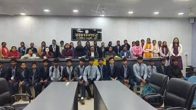 तोरपा: बीकेबी मेमोरियल पब्लिक स्कूल तोरपा के छात्र-छात्राओं को खूंटी में कराया गया एक्सपोजर विजिट