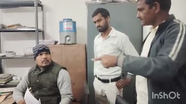 मनिका: दीदी बड़ी योजना में पारदर्शिता को लेकर ग्रामीणों ने मनिका प्रखंड विकास पदाधिकारी को दिया आवेदन