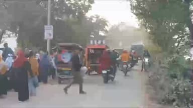 अमरिया: अमरिया साप्ताहिक कपड़ा बाजार में सर्दी बढ़ने के साथ गर्म कपड़ों की बिक्री में हुई वृद्धि