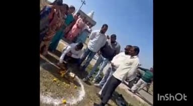 पारशिवनी: मौजा न्यू गोंडेगाव येथील ग्रामपंचायत क्षेत्रा दहा ठिकाणी विविध विकासात्मक कामाचे सरपंच व उपसरपंच च्या हस्ते भूमि पूजन.