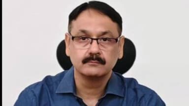 खलीलाबाद: भारी ठंडक और शीतलहर को देखते हुए जिलाधिकारी आलोक कुमार ने 19 दिसंबर 2025 को 1 से 8 तक विद्यालय बंद करने के दिए आदेश