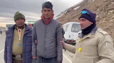 मनाली: रोहतांग पास क्षेत्र में एक लड़का मिला, जो भी व्यक्ति इस लड़के को जानता हो, कृपया पुलिस से करें संपर्क