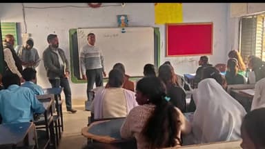 कान्हाचट्टी: कोल्हैया उच्च विद्यालय का हाल बेहाल, 150 छात्रों पर एक शिक्षक, कमरों की भी कमी