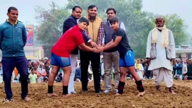 सरीला: दिल्ली की अंजू ने हरियाणा की कोमल को पछाड़ा, चंडौत गाँव में दंगल प्रतियोगिता का आयोजन किया गया