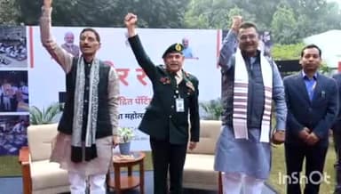 मांडू: हजारीबाग सांसद ने नई दिल्ली में रक्षा राज्य मंत्री के आवास पर “वीर रंग” प्रदर्शनी का अवलोकन किया