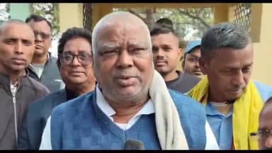 तोपचांची: मानटांड़ मोड़ पर बिनोद बाबू की 34वीं पुण्यतिथि, विधायक मथुरा महतो ने प्रतिमा पर किया माल्यार्पण