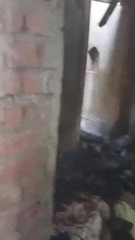 पुपरी: नानपुर के ददरी गांव में एक घर में आग लगने से हजारों रुपये का सामान जलकर राख