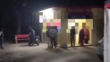 मिल्कीपुर: 2 दिन पूर्व गायब हुई किशोरी को थाना कुमारगंज की पुलिस ने सकुशल बरामद किया