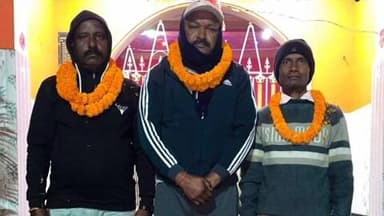 चितरपुर: बड़की पोना पंचायत में कुशवाहा समाज की बैठक, सर्वसम्मति से नए पदाधिकारियों का हुआ चयन