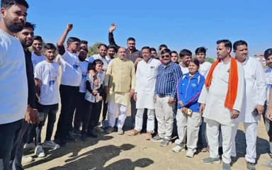 सीहोर: जिले के ग्राम गुड़ भेला में सांसद खेल महोत्सव के तहत खेल प्रतियोगिताओं का आयोजन, विधायक प्रतिनिधि ने बांटे पुरस्कार