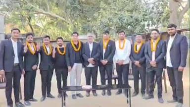 तारानगर: तारानगर में बार संघ की कार्यकारिणी का किया गया विस्तार, माल्यार्पण, मिठाई खिलाकर और गुलाल लगाकर किया गया स्वागत