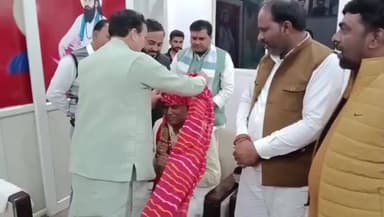 पचोर: मनोहर सिंह परमार बने भाजपा जिला मंत्री, राज्य मंत्री गौतम ने सारंगपुर में साफा बांधकर किया सम्मानित