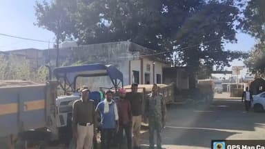 लांजी: खनिज विभाग की टीम ने रेत के अवैध खनन व परिवहन पर की कार्रवाई, लाँजी के ग्राम पौनी से दो ट्रैक्टर जब्त