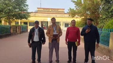 कटोरिया: कटोरिया रेलवे स्टेशन पर अधिकारियों ने बुनियादी सुविधाओं का जायजा लिया