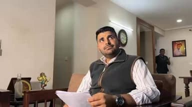 गोचर से अरावली तक-पर्यावरण के नाम पर विरोधाभासी नीतियाँ: रविंद्र सिंह भाटी का सरकार से सवाल
नेता प्रतिपक्ष रविंद्र सिंह...