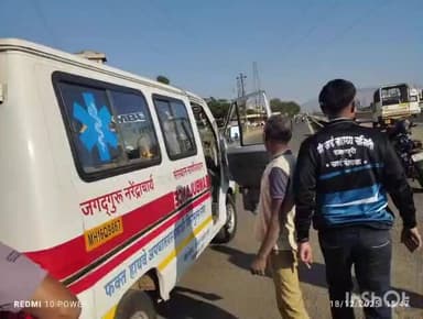 इगतपुरी: मुंबई आग्रा महामार्गावर महिंद्रा कंपनी समोर दोन मोटरसायकलचे समोरासमोर धडक दोन जण गंभीर जखमी