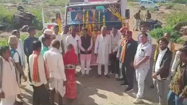 धरियावद: राज्य सरकार के दो वर्ष के उपलक्ष्य में धरियावद की विभिन्न ग्राम पंचायतों में निकली विकास रथ यात्रा