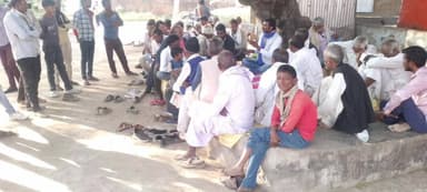 नरवर: भीम आर्मी का 'गांव-गांव चलो, पांव-पांव चलो' अभियान आठवें दिन रमगड़ा चौपाल में