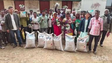 कुचाई: कुचाई में रायसिंदरी के 50 किसानों को चना, सरसों और सब्जी का बीज वितरित