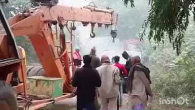 मनेर: जमुनिया टोला के पास NH-30 पर कार की टक्कर से बाइक सवार दो युवक घायल