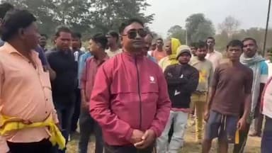 गोइलकेरा: कराईकेला में ज़मीन विवाद का अधिकारियों ने सरकारी अमीन से सीमांकन कराकर निपटारा करवाया