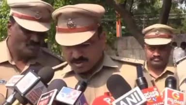 ಕೊಲ್ಹಾರ: ಮಸೂತಿ ಗ್ರಾಮದಲ್ಲಿ ಓಸಿ ಮಟಕಾ ಬರೆದುಕೊಳ್ಳುವಾಗ ಪೊಲೀಸರ ದಾಳಿ : ನಗರದಲ್ಲಿ ಎಸ್ ಪಿ ಲಕ್ಷ್ಮಣ ನಿಂಬರಗಿ