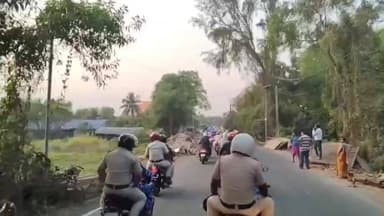 জয়নগর ২: জয়নগর সাব ট্রাফিক এর উদ্যোগে সেভ ডাইভ সেভ লাইফ রেলি হল তুলসীঘাটায়