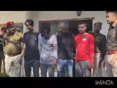 গুৱাহাটী: বশিষ্ঠ আৰক্ষীৰ জালত বৃহৎ চোৰৰ গেং ,চোৰক কৰায়ত্ত কৰি তথ্যৰ ভিত্তিত উদ্ধাৰ বহু চুৰি সামগ্ৰী