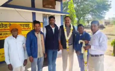 पेटलावद: करवड़ में नवनियुक्त कांग्रेस ब्लॉक अध्यक्ष का कांग्रेस कार्यकर्ताओं ने किया स्वागत