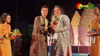 ‼️বিশ্বভরা গান ‼️
📍আয়োজনে:- ঋতরাগ
📍কাটোয়া সংহতি মঞ্চ
অনুষ্ঠানের মুহূর্তে বেশ কিছু ছবি।