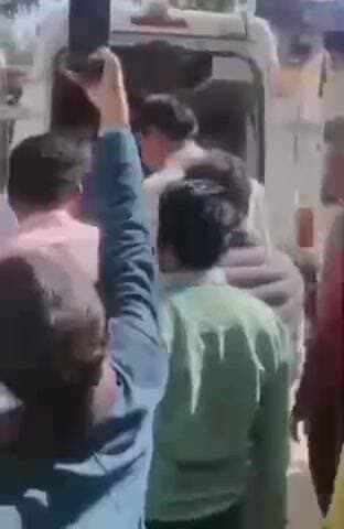 बड़ागांव धसान: बड़ागांव क्षेत्र में हाई टेंशन लाइन की चपेट में आने से दो लोग झुलसे, एक की मौत, दूसरा गंभीर