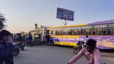 बैसि: बायसी अनुमंडल में फिर पसरा अतिक्रमण, सड़कों पर लौटा जाम, प्रशासन ने दी सख्त कार्रवाई की चेतावनी