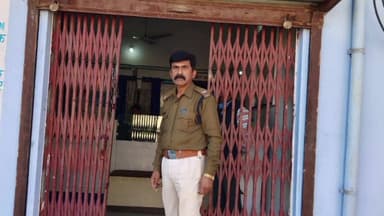 खरगापुर: कुड़ीला थाना क्षेत्र में पुलिस अधीक्षक के निर्देश पर टीकमगढ़ पुलिस ने बैंक परिसरों की सुरक्षा बढ़ाई