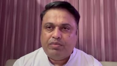 વાલિયા: વાલિયા સહિત ગુજરાત રાજ્યના વિવિધ વિસ્તારોમાં કપાસ ખરીદી દરમિયાન ખેડૂતોને પડતી મુશ્કેલીઓ અંગે સીસીઆઈમાં રજુઆત કરી છે.