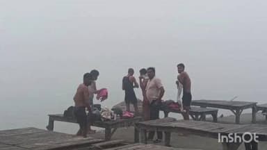 डिबाई: पोष अमावस्या के अवसर पर राजघाट तीर्थ स्थल पर सैकड़ों श्रद्धालुओं ने गंगा में लगाई आस्था की डुबकी