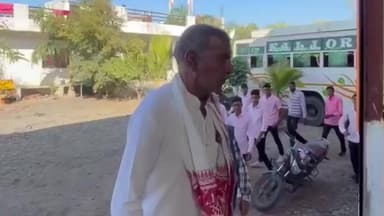 मोहन बड़ोदिया: व्यावसायिक शिक्षा के तहत विद्यार्थियों ने कलमोदिया कृषि फार्म और सोलर प्लांट मोहन बड़ोदिया का किया औद्योगिक भ्रमण