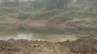 मौदहा: मौदहा विकासखंड में लेखपालों की गैरहाजिरी से चंद्रावल नदी के पुनरोद्धार में हो रही परेशानी