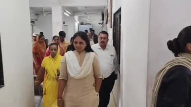 જસદણ: જસદણ તાલુકાના આટકોટ દુષ્કર્મ કેસમાં કોગેસ નાં પ્રગતિ આહીર પોલીસ મથકે હાજર થયા