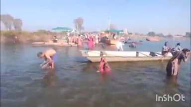 गंधवानी: निसरपुर के कोठड़ा में मौनी अमावस्या पर मां नर्मदा तट पर उमड़ी श्रद्धालुओं की भीड़