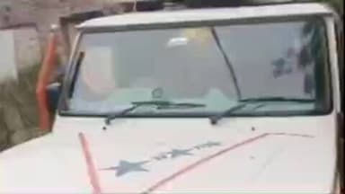 सोहावल: पिकअप कुएं में गिरने से 15 मजदूर और बच्चे हुए बाल-बाल, पीड़ितपुर के धारपुर का मामला