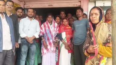 गोबिंदपुर राजनगर: हेंसल पीडीएस दुकान में आयुष्मान कार्ड बनना शुरू, दो दिनों में 150 लोगों को मिला लाभ