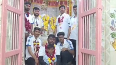 ઘોઘા: ઘોઘા થી સાયકલ લઈને અયોધ્યા ગયેલ 6 રામ ભક્તો અયોધ્યાથી પરત ઘોઘા આવતા 6 રામ ભક્તોનું ભાવ ભર્યું સ્વાગત કરવામાં આવ્યું