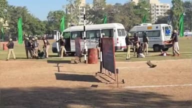 ખેડા: હેડક્વાર્ટર ખાતે વાર્ષિક ઇન્સ્પેક્શન કાર્યક્રમ યોજાયો, આતંકવાદીઓ દ્વારા બસ હાઈજેક કરવાની મોકડ્રિલ આકર્ષણનું કેન્દ્ર બની.